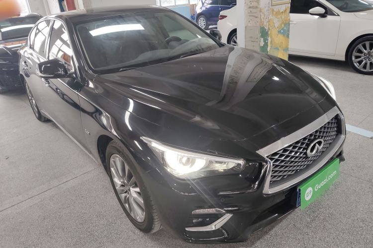 Used Infiniti Q50L 2018 2.0T Enjoyment Version China VI Standard
