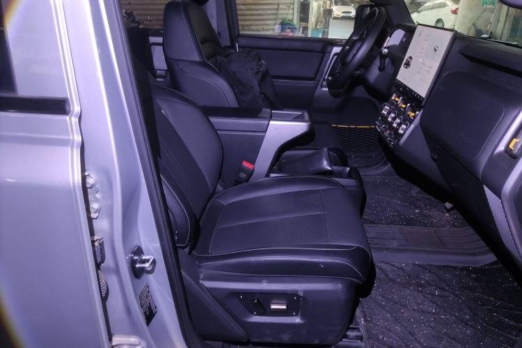 Used  V23 2025 401 Two-Wheel Drive Intelligent Driving Version