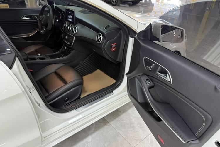 Used Mercedes-Benz CLA 2017 Facelifted CLA 200 Stylish Edition
