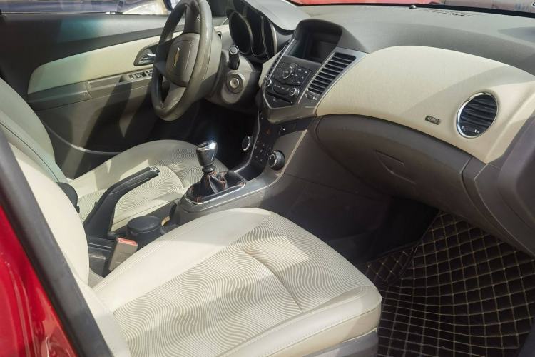 Used Chevrolet Cruze 2015 1.5L Classic SE MT
