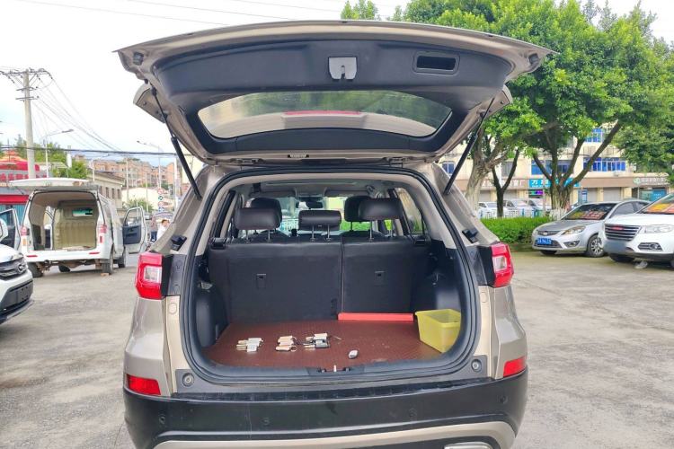 Used Changan CS75 2016 1.5T Manual FENGSHANG Model
