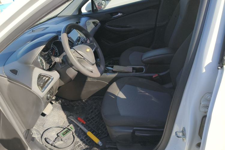 Used Chevrolet Cruze 2017 1.5L Automatic Pioneer Sunroof Edition
