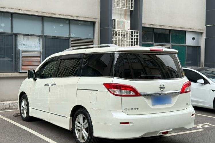Used Nissan Quest 2015 3.5L SL
