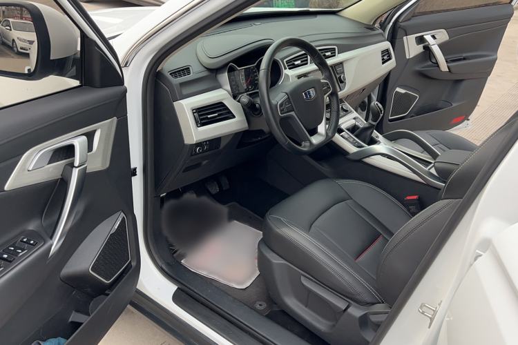 Used Geely Auto Emgrand X7 Sport 2020 1.8TD Manual Two-Wheel Drive Zhiya Model
