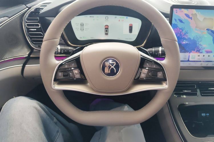 Used BYD Han 2025 EV with 701 km of Laser Radar-Enabled Intelligent Driving
