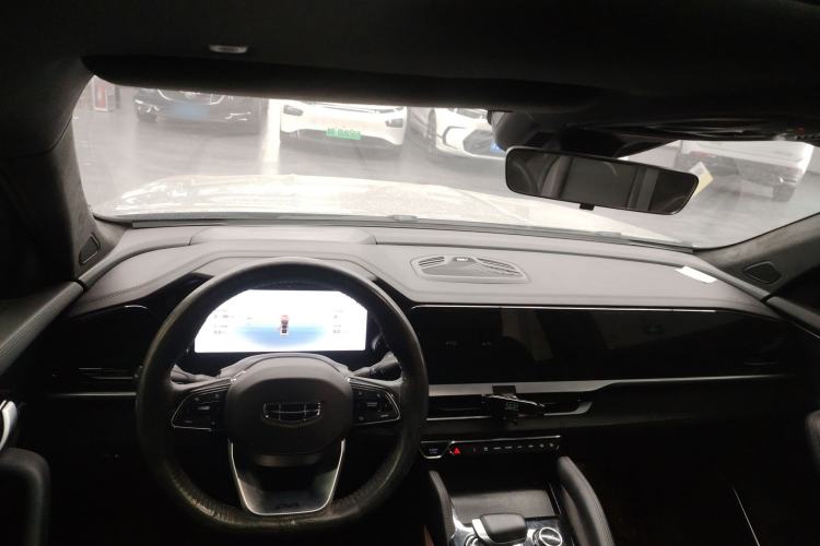 Used Geely Auto Monjaro L 2024 2.0TD High-Power Automatic Two-Wheel Drive Yunqi Version
