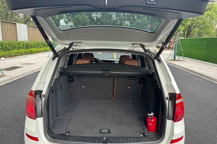 Used BMW X3 2014 xDrive28i Leading Model
