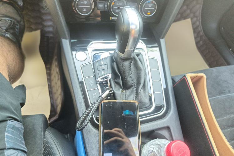 Used Volkswagen Magotan 2018 330TSI DSG Luxury Model
