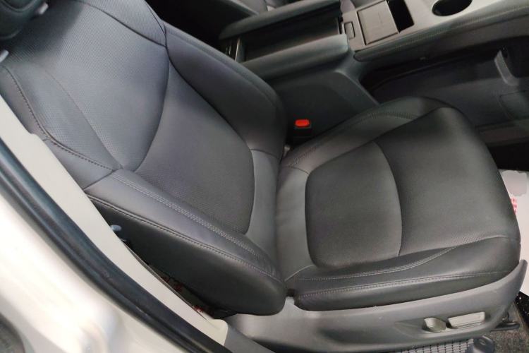 Used Toyota Sienna 2023 2.5L Hybrid Comfort Edition
