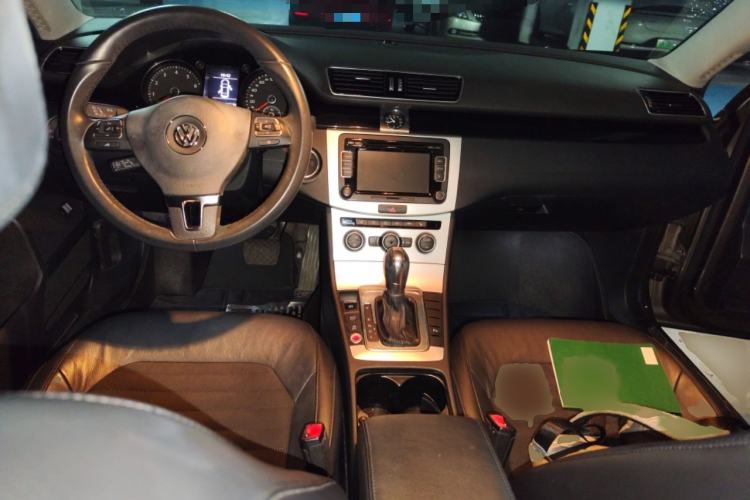 Used Volkswagen Magotan 2016 1.8TSI Luxury Comfort Model
