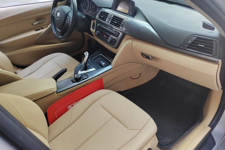 Used BMW 3 Series 2013 320Li Fashion Model
