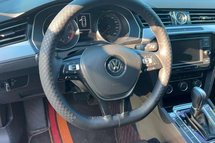 Used Volkswagen Magotan 2018 330TSI DSG Advanced Model
