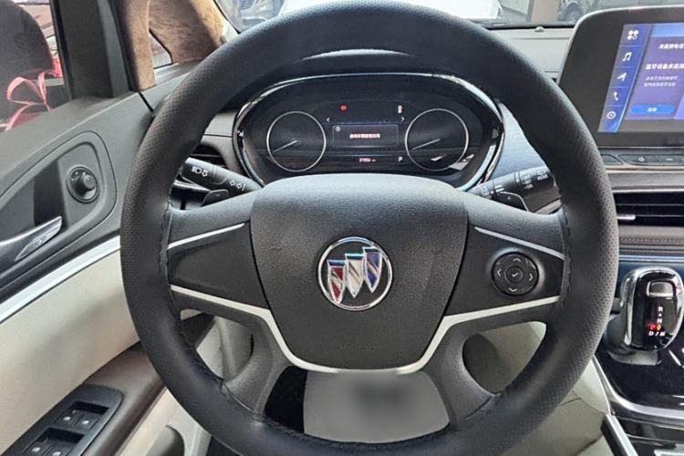 Used Buick GL8 2022 Land Cruiser Executive Class 652T Comfort Model
