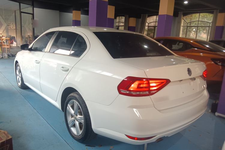 Used Volkswagen Lavida 2017 1.6L Automatic Fashion Edition
