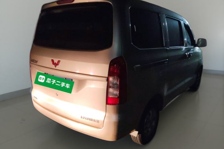 Used Wuling Hongguang V 2019 1.5L Enjoyment Version China VI LAR
