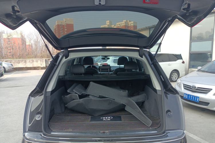 Used Audi Q7 2019 45 TFSI Comfort Model
