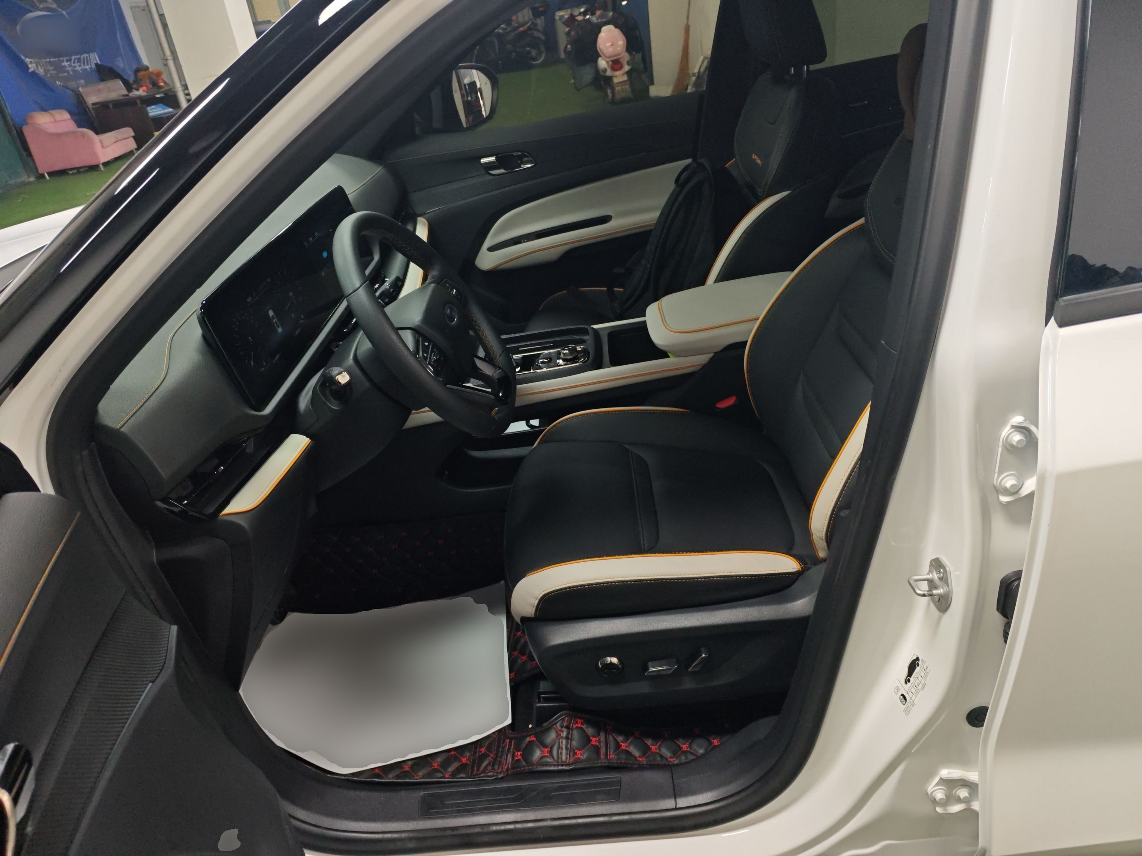 Переднее сиденье в автомобиле