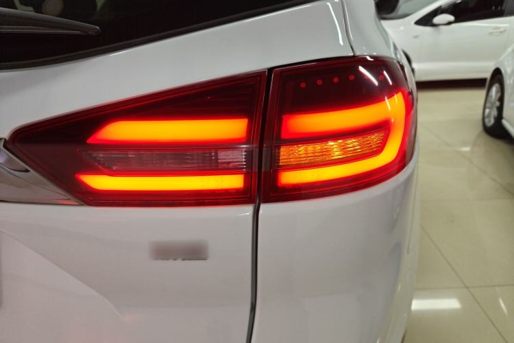 Used Geely Auto Emgrand X7 Sport 2020 1.8TD DCT Two-Wheel Drive Smart Connect 4G-Enabled Version