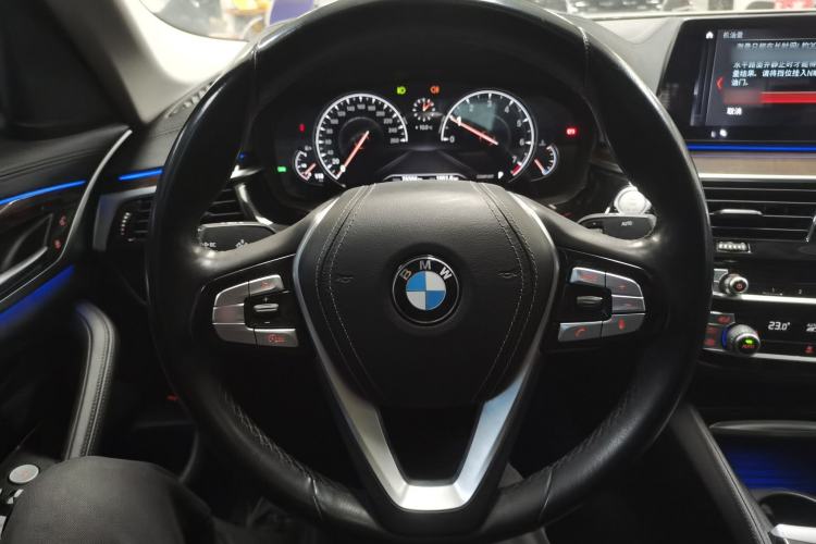 Used BMW 5 Series 2018 525Li Luxury Package
