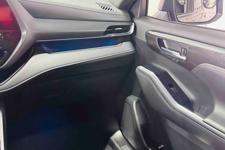 Used Toyota Crown Land Cruiser 2023 2.5L HEV Four-Wheel Drive Prestige Edition
