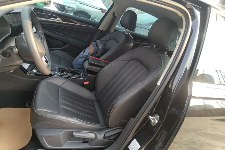 Used Volkswagen Passat 2024 280TSI Business Edition
