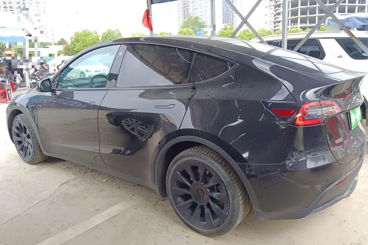 Used Tesla Model Y 2023 Rear-Wheel-Drive Version
