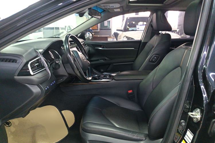 Used Toyota Camry 2018 2.0G Luxury Edition