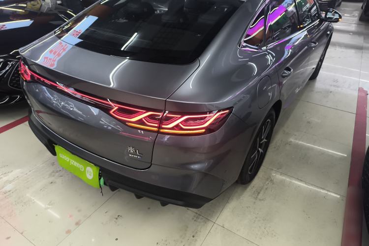 Used BYD Qin L 2025 DM-i Smart Drive 120KM Superior Model
