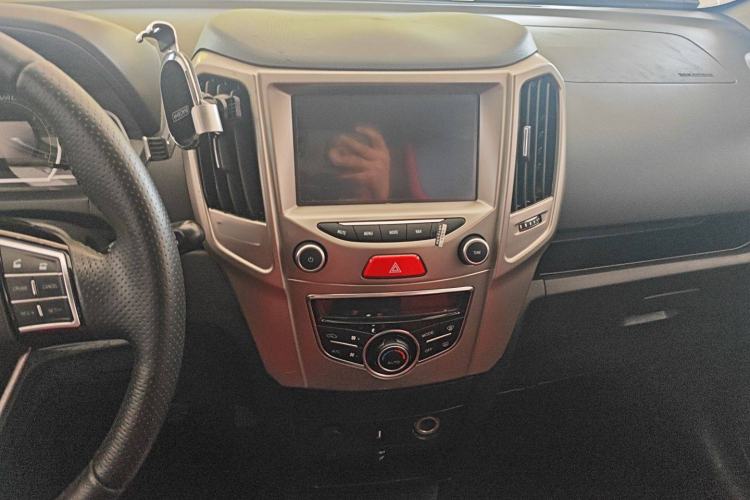 Used Haval H1 2016 Red-Label 1.5L AMT Luxury Model
