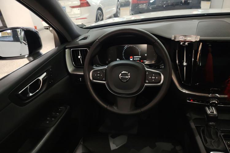 Used Volvo XC60 2021 T5 4x4 Zhiyi Sport Edition