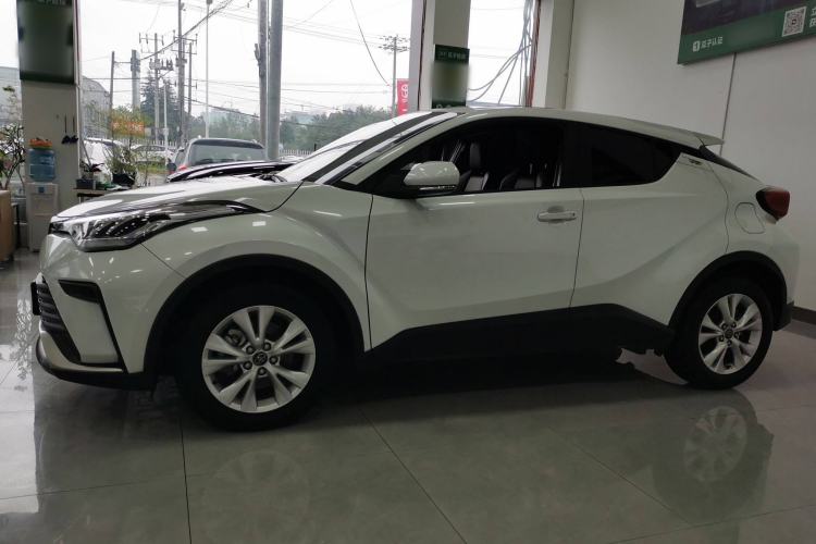 Used Toyota IZOA 2023 2.0L Enjoy Edition
