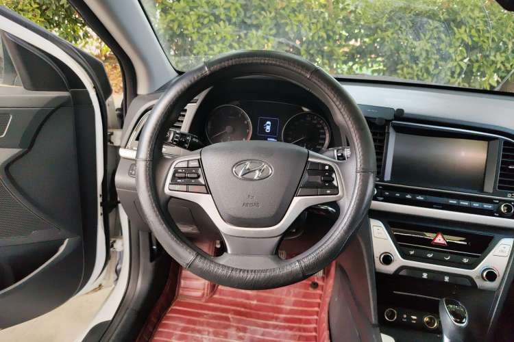 Used Hyundai Elantra 2016 1.6L Automatic ZhiXuan – Elite Version
