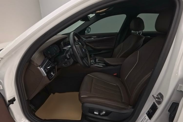 Used BMW 5 Series 2021 Facelifted 525Li M Sport Package