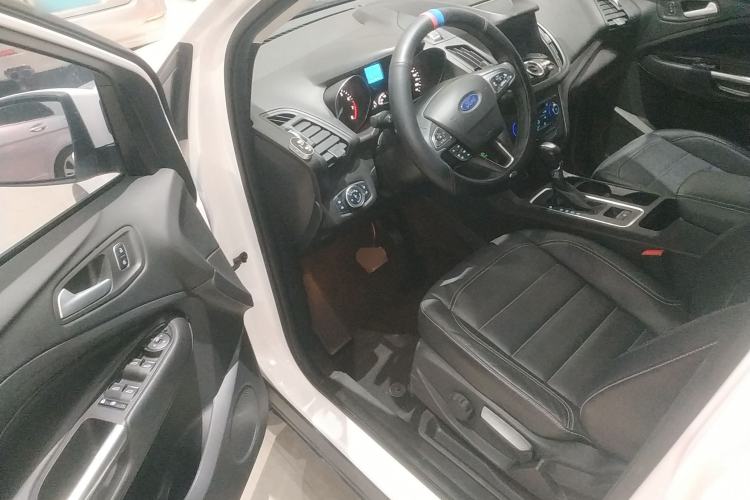 Used Ford Kuga 2017 EcoBoost 180 Two-Wheel-Drive Platinum Edition