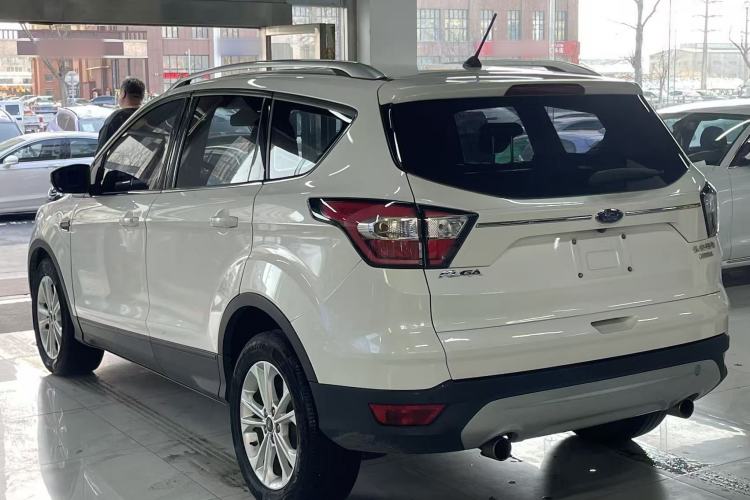 Used Ford Kuga 2018 Facelifted EcoBoost 180 Two-Wheel-Drive Platinum Wing Edition
