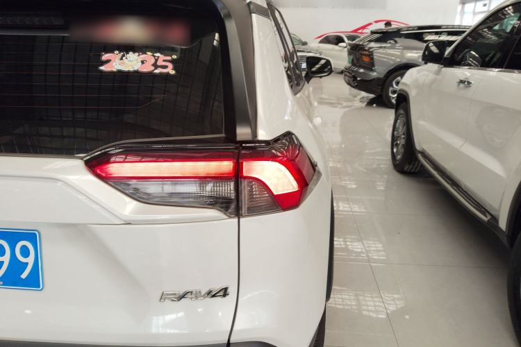 Used Toyota RAV4 2022 2.0L CVT Two-Wheel Drive Urban Edition
