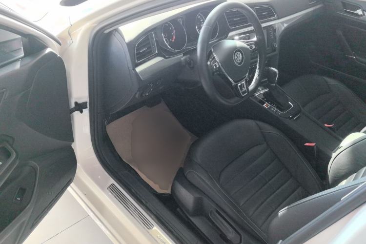 Used Volkswagen Lamando 2017 280TSI DSG Comfort Edition
