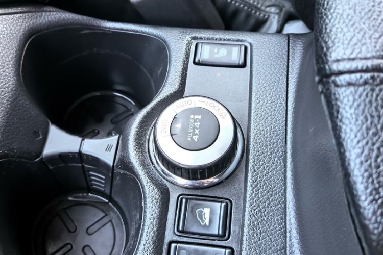 Used Nissan X-Trail 2017 2.5L CVT Luxury Edition 4WD
