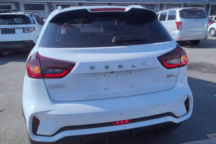 Used Geely Auto Vision X3 2021 PRO 1.5L CVT Deluxe Model
