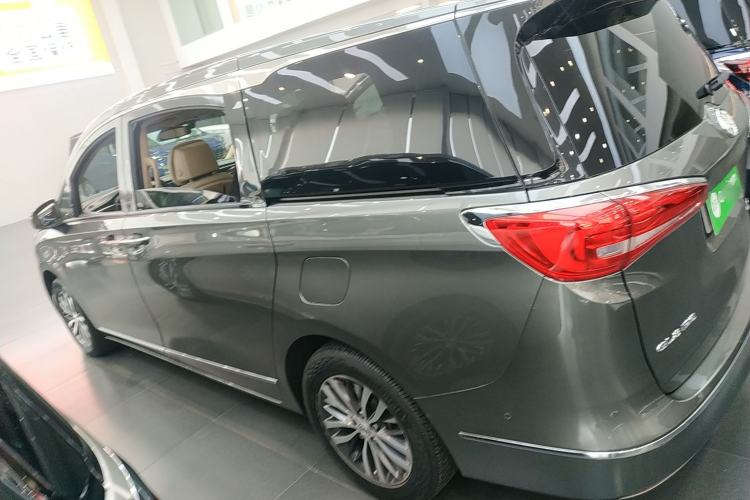 Used Buick GL8 2017 ES 28T Flagship Model China V Standard
