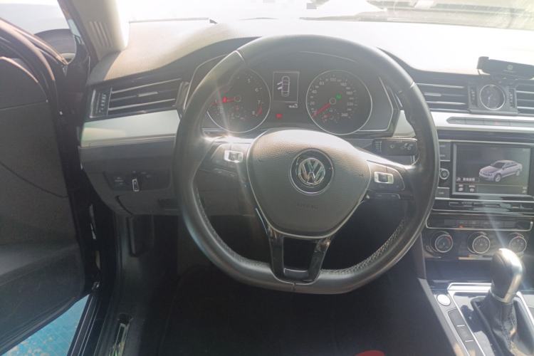 Used Volkswagen Magotan 2018 330TSI DSG Advanced Model
