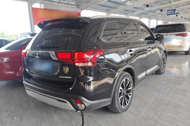 Used Mitsubishi Outlander 2020 2.0L Two-Wheel Drive Enjoyment Version 5 Seats
