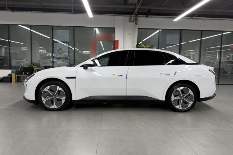 Used XPeng MONA M03 2024 620 with Ultra-Long Range
