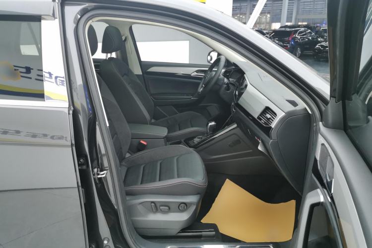 Used Volkswagen Tayron 2020 330TSI Two-Wheel Drive Luxury Smart Connectivity Version
