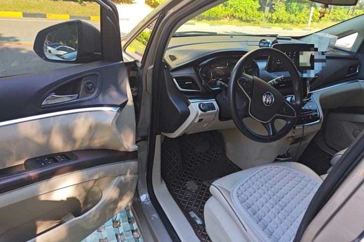 Used Buick GL8 2022 Land Business Class 652T Luxury Model
