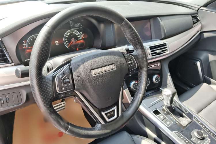 Used Haval H7 2017 Red-Label H7 2.0T Automatic Prestige Model
