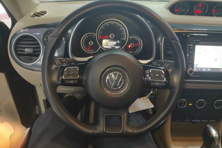 Used Volkswagen Beetle 2013 1.4TSI Luxury Model
