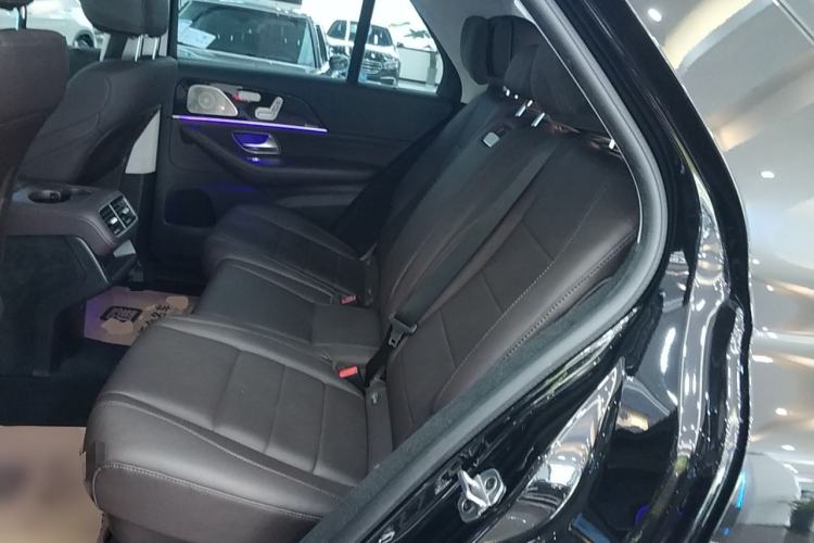 Used Mercedes-Benz GLE 2023 GLE 350 4MATIC Stylish Model
