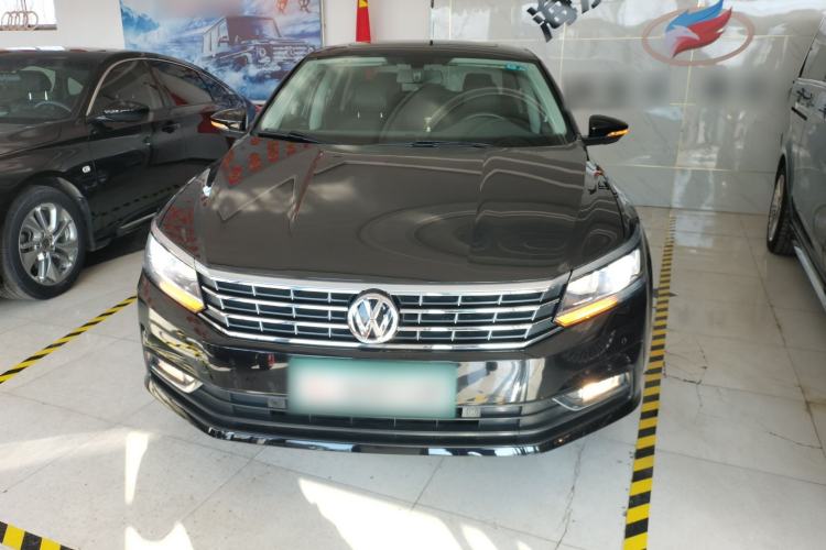 Used Volkswagen Passat 2017 330TSI DSG Luxury Edition
