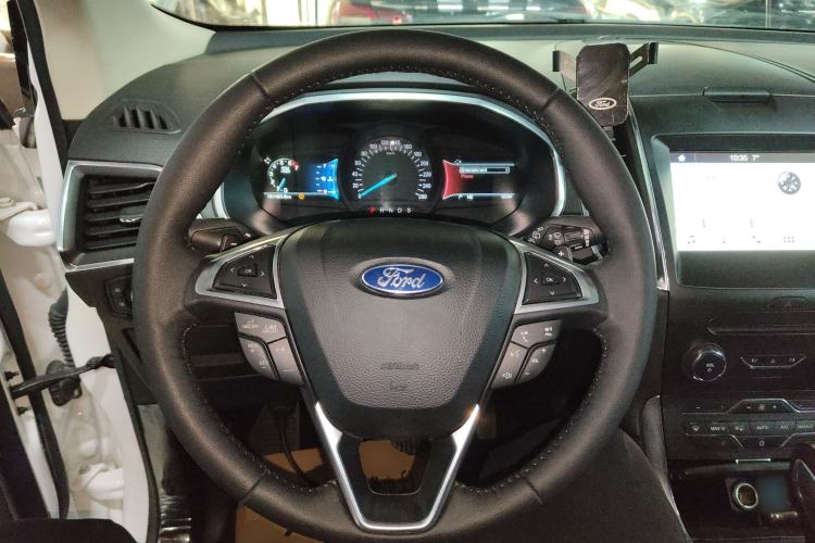 Used Ford Edge 2018 EcoBoost 245 Two-Wheel-Drive Titanium 7-Seater China V Standard
